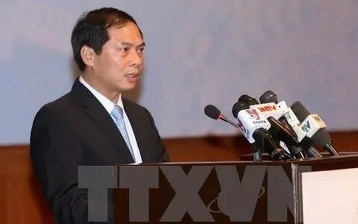 Xu hướng 5 kiểu áo dễ