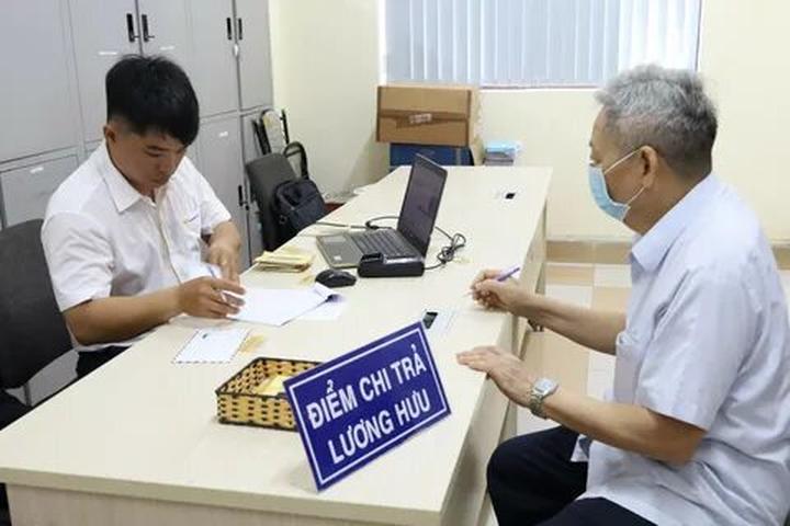 Tận dụng 