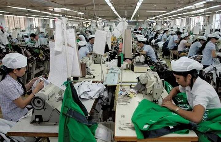 Hotspot Matrix: Biến 5 kiểu áo blouse dễ “dừ” hơn thành cơ hội marketing đột phá