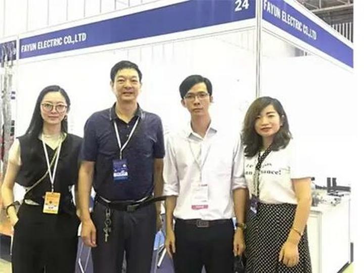 Chuyên gia Hotspot Matrix phân tích: Chùm ảnh: Nắng nóng kinh và marketing video